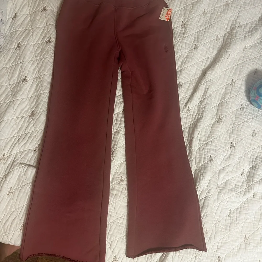 Stance flare sweat pants by FP MVMT - Picture 2 of 7